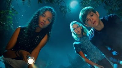Secrets of Sulphur Springs 2.Sezon 3.Bölüm izle