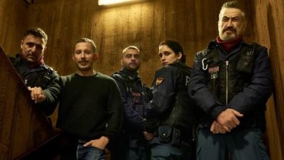 Public Disorder 1.Sezon 5.Bölüm izle