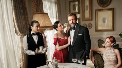 Kral Kaybederse 1.Bölüm izle