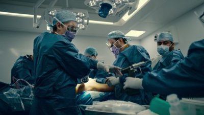 Critical: Between Life and Death 1.Sezon 4.Bölüm izle