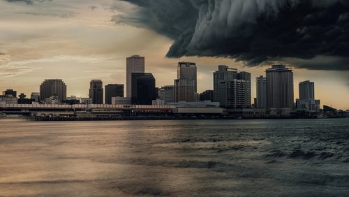 Hurricane Katrina: Race Against Time 1.Sezon 4.Bölüm izle